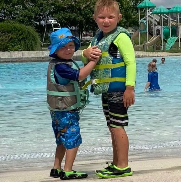 Meet your Posher, Nicki - Picture 1 of 1